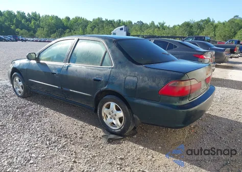 2000 Honda Accord 3.0 Ex z USA, uszkodzony, nr VIN 1HGCG1658YA015144